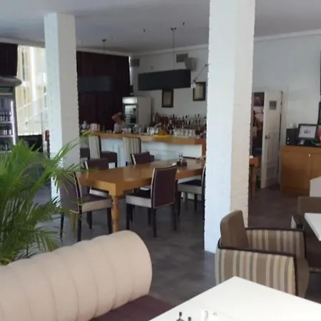 Lejlighedshotel Complex Oazis 4*