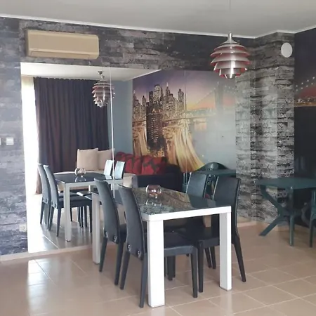 Complex Oazis Aparthotel 4*