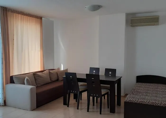 Apart Otel Complex Oazis Ravda